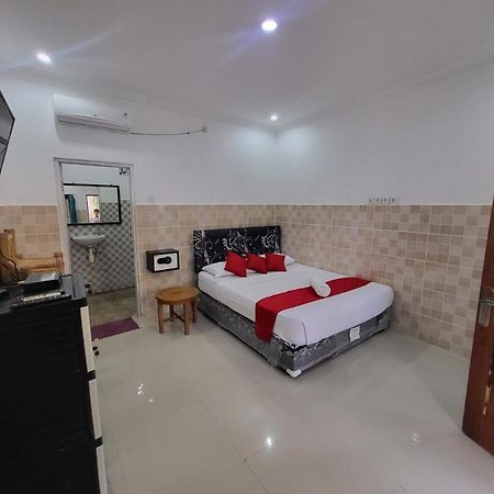 Coral Paradise Apartment กีลีตราวางัน ภายนอก รูปภาพ