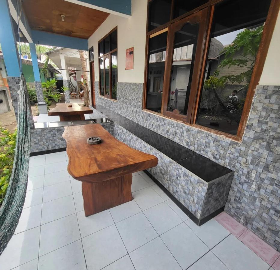 Coral Paradise Apartment กีลีตราวางัน ภายนอก รูปภาพ