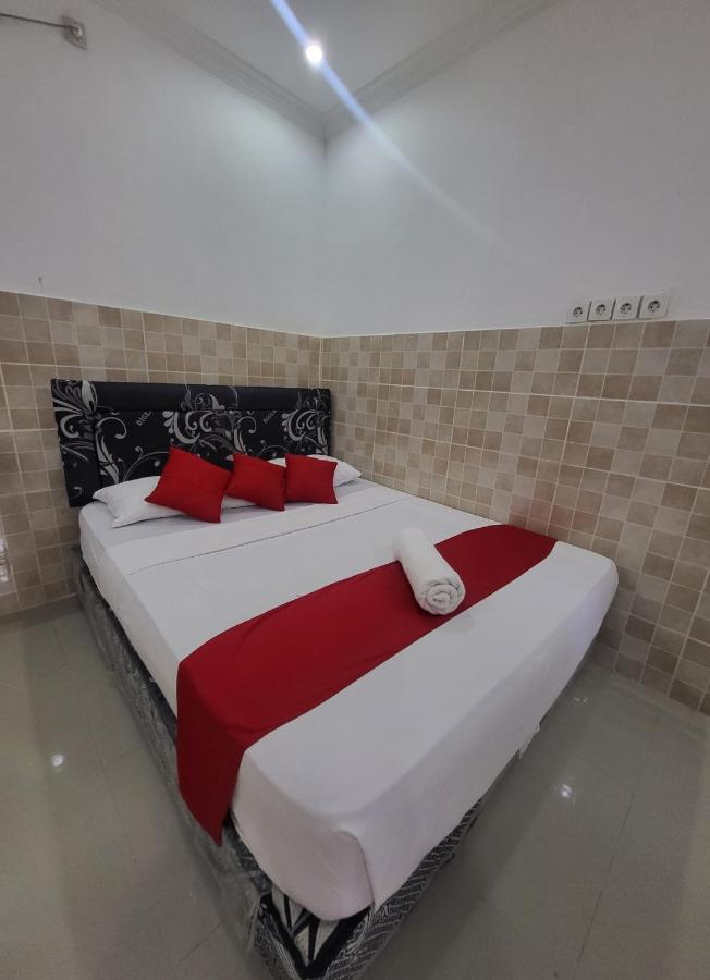 Coral Paradise Apartment กีลีตราวางัน ภายนอก รูปภาพ
